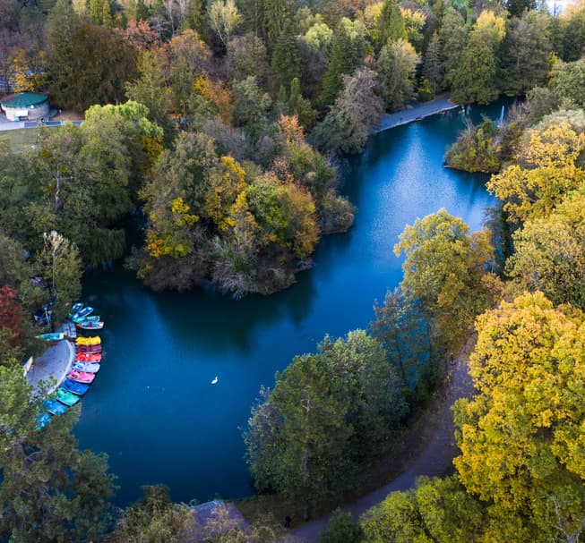 Csónakázó tó fentről